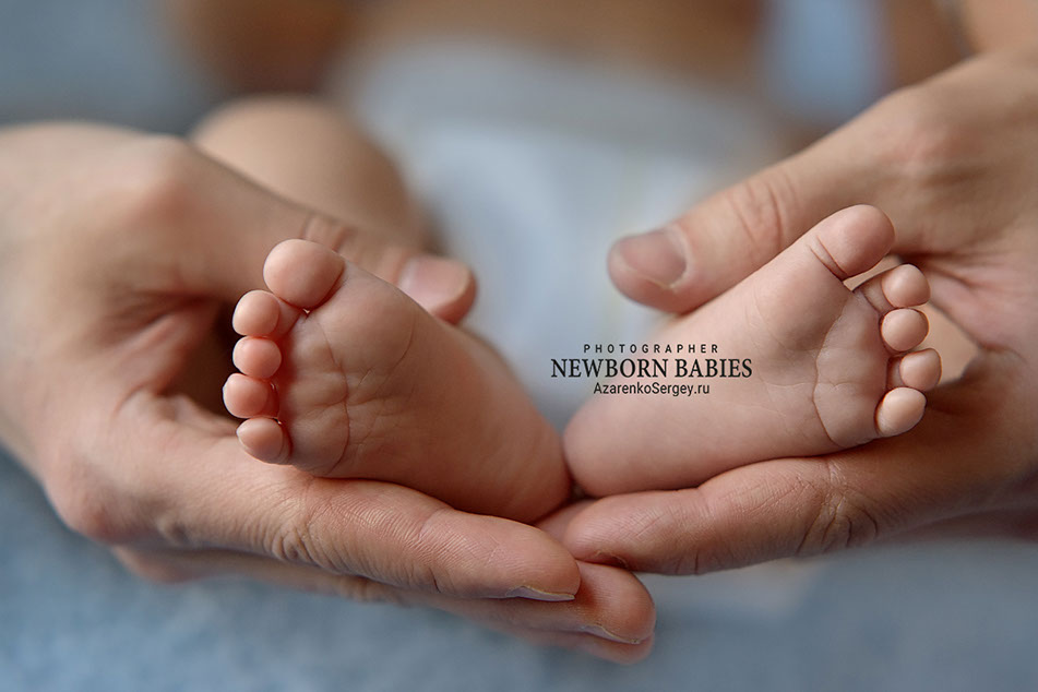 Обязательный кадр при съемке новорожденных это ножки малыша